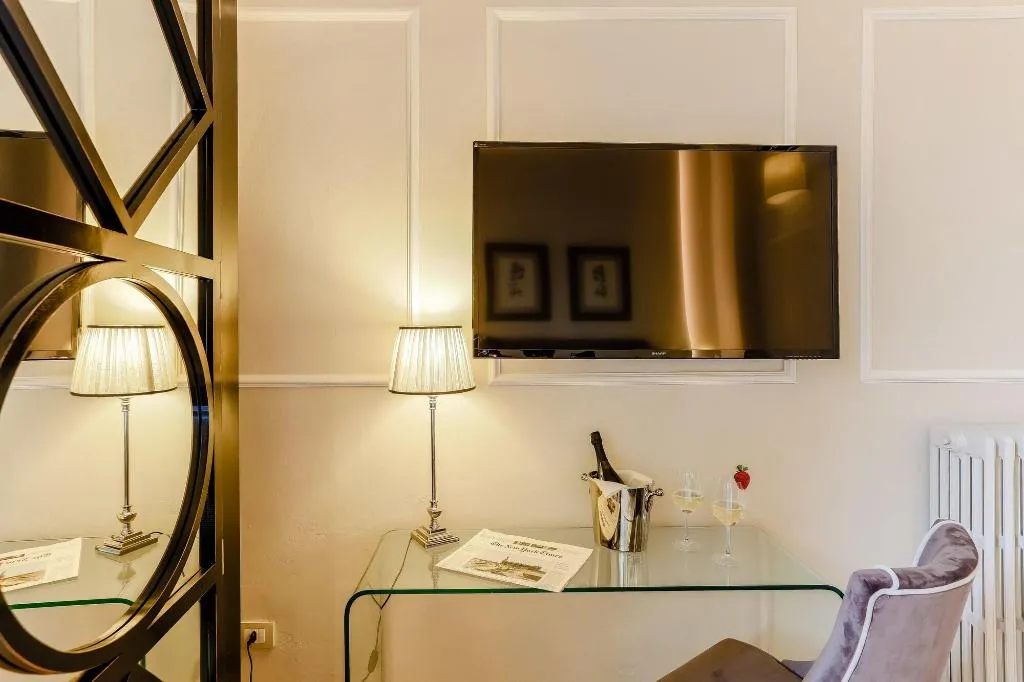 Room, Relais Tosinghi, Florence