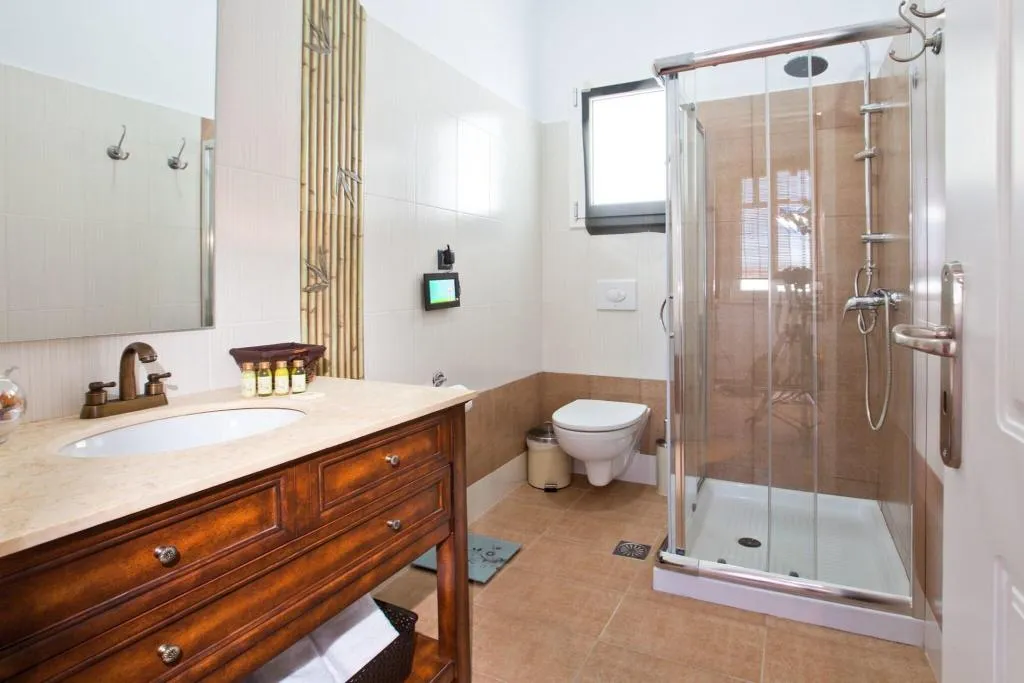Room, Miland Suites, Santorini