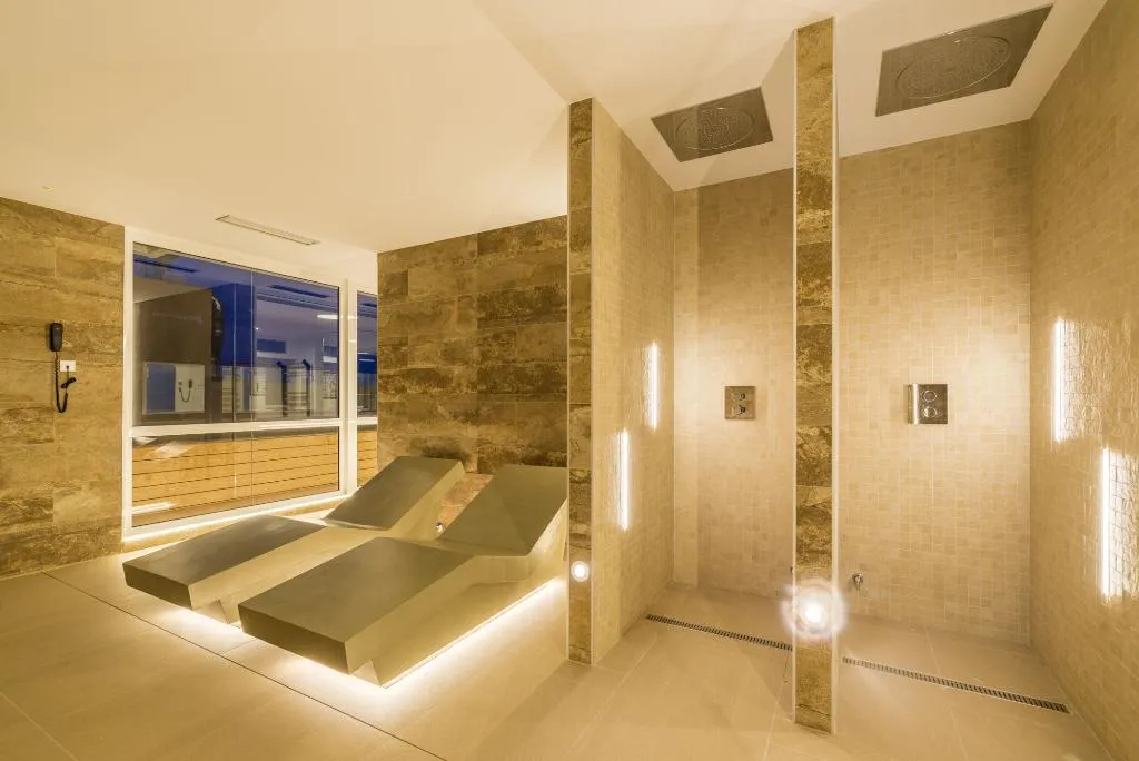 Sports and Entertainment, Hotel Marsol, Costa Brava
