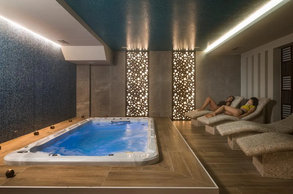 Sports and Entertainment, Hyperion City Hotel, Crete
