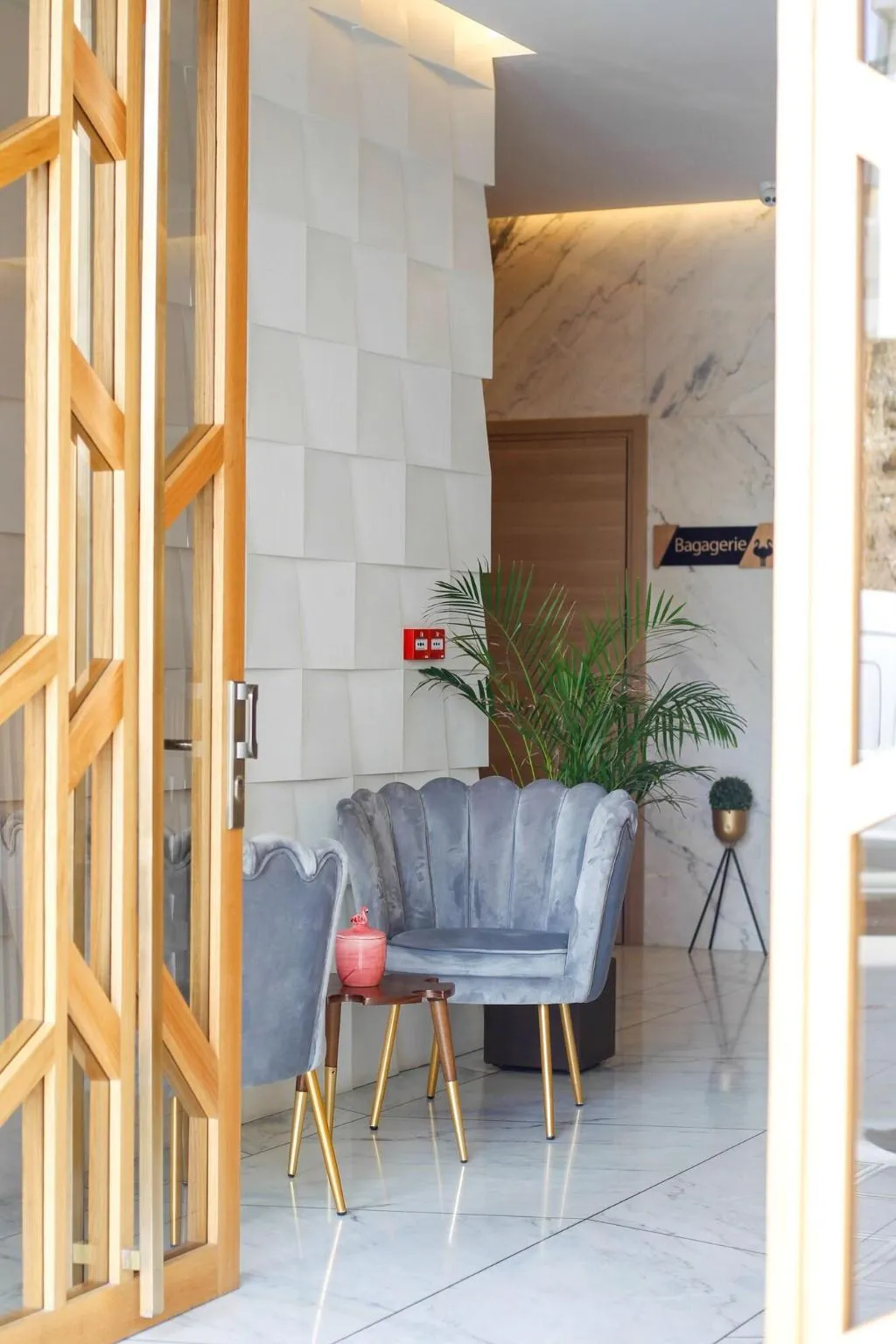 Lobby, Flamant Rose, Tangier