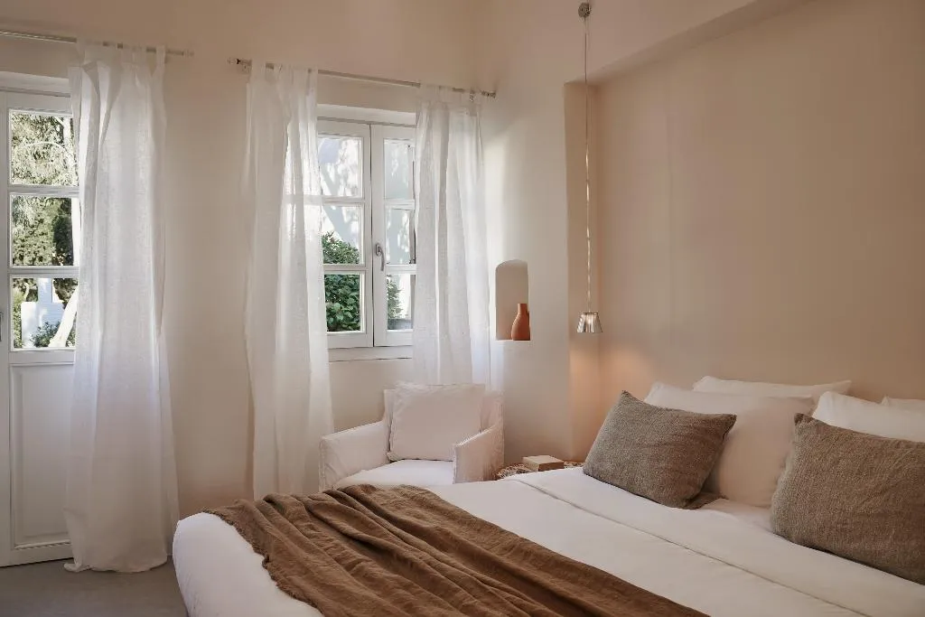 Room, Doryssa seaside resort, Samos
