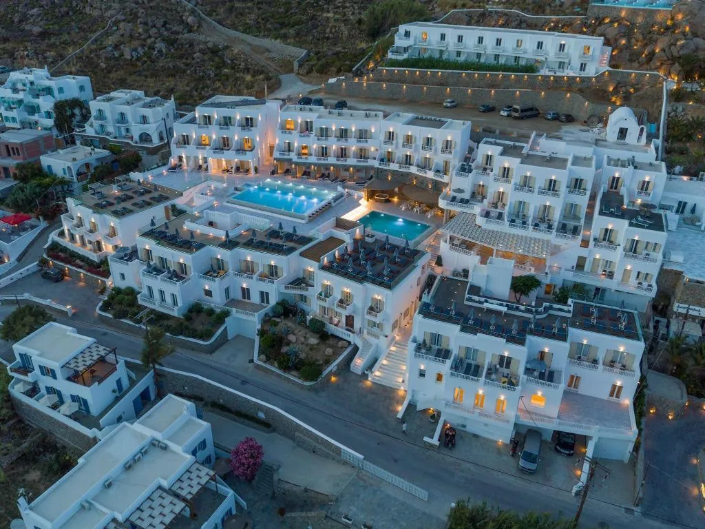 General view, The George Hotel, Mykonos