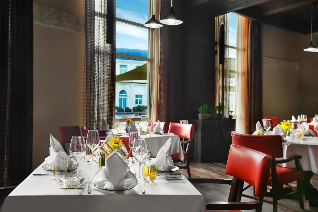 Restaurant, Kempinski Palace Cairo, Cairo
