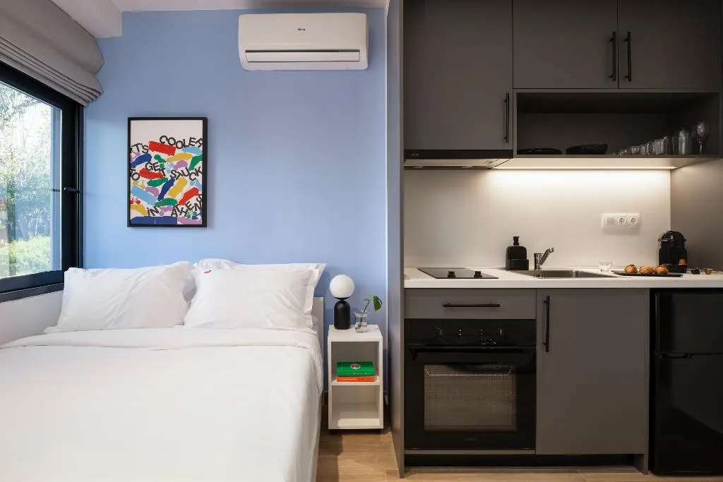 STUDIO STANDARD Room, Fits Living, Athens