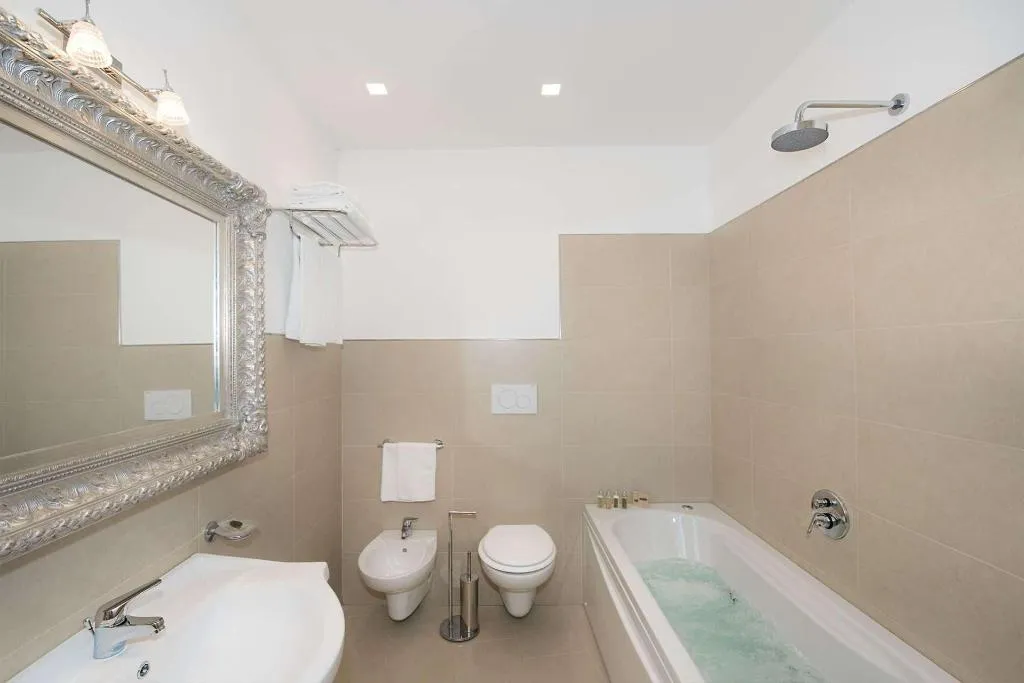 Room, Hotel Villa Gabrisa, Naples