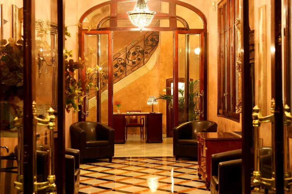 Lobby, Nouvel, Barcelona