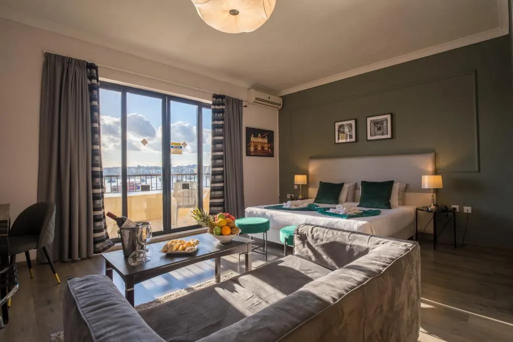 Double or Twin PARTIAL SEA VIEW Room, Sliema Marina Hotel, Malta