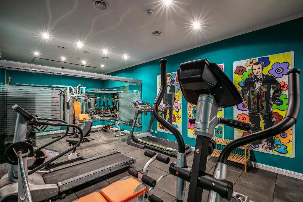 Sports and Entertainment, Hotel 87 Eightyseven, Rome