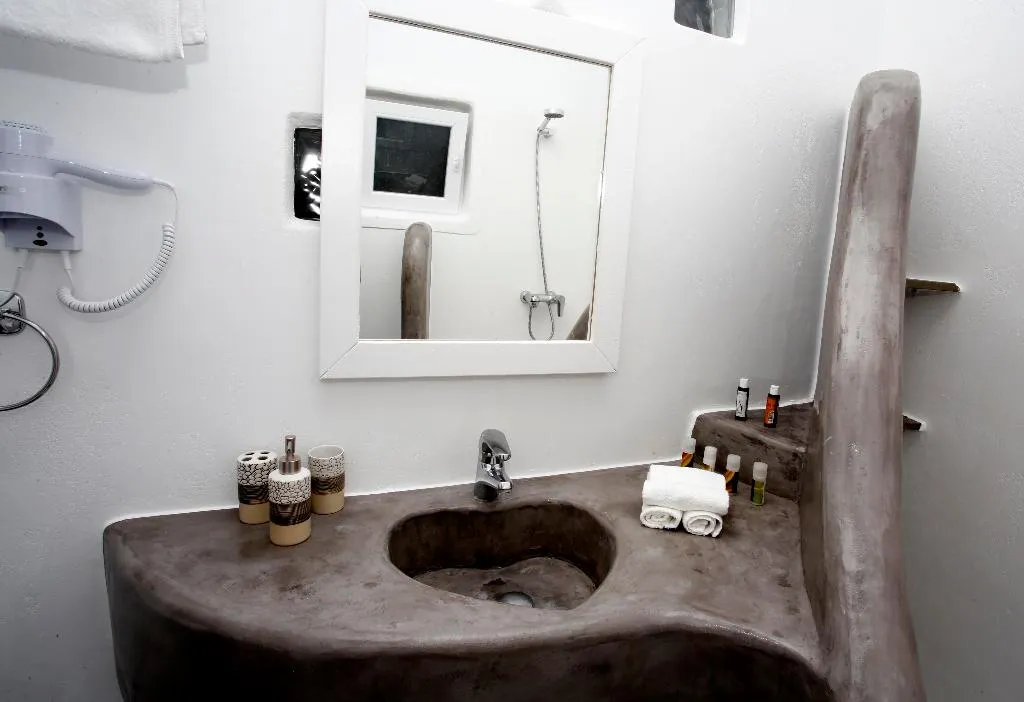 SUITE SEA VIEW CAPACITY 3 Room, Karma Suites, Mykonos