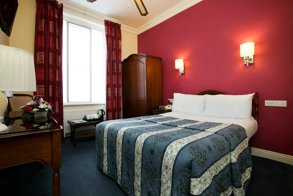 SINGLE STANDARD Room, Harrington Hall Hotel, Dublin