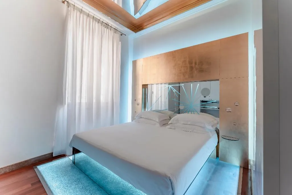 DOUBLE SUPERIOR Room, Hotel Trecento, Rome