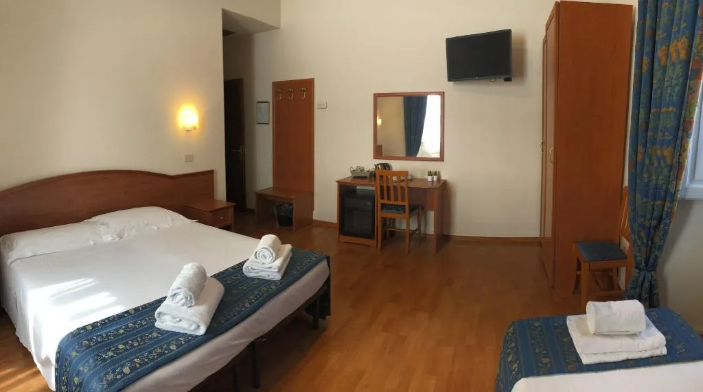 Room, Soggiorno Madrid, Florence