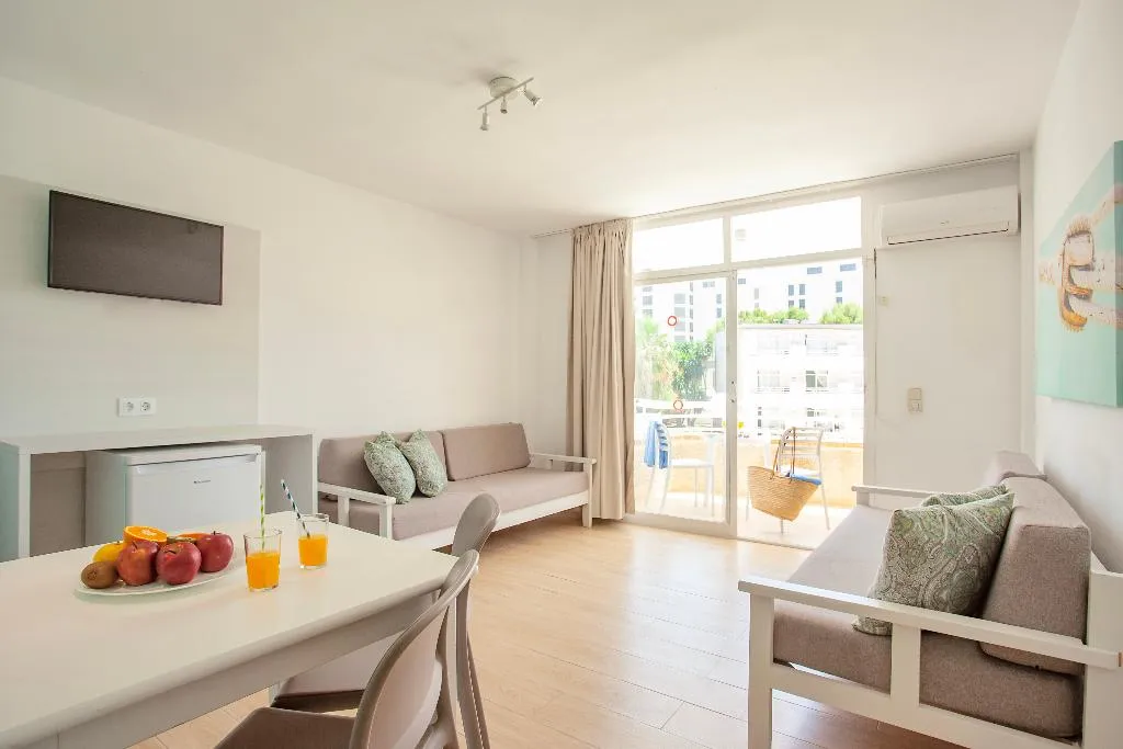 APARTMENT WITH BALCONY Room, Apartamentos Club Sa Coma, Majorca