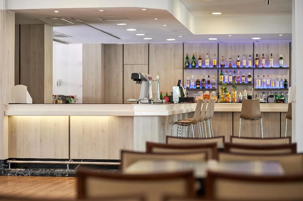 Bar, AluaSun Continental Park Hotel & Apartments, Majorca