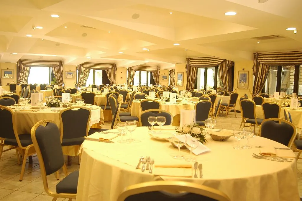 Restaurant, Marina Club Hotel, Naples