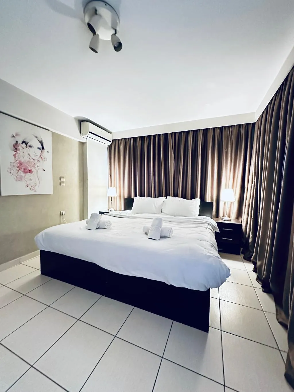 APARTMENT CLASSIC TWO BEDROOMS Room, Mc Queen, Athens