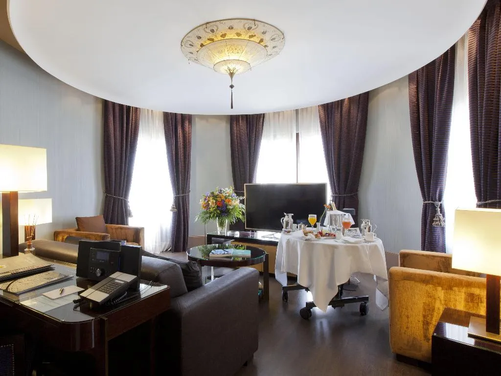 SUITE GRAND Room, Casa Fuster, Barcelona