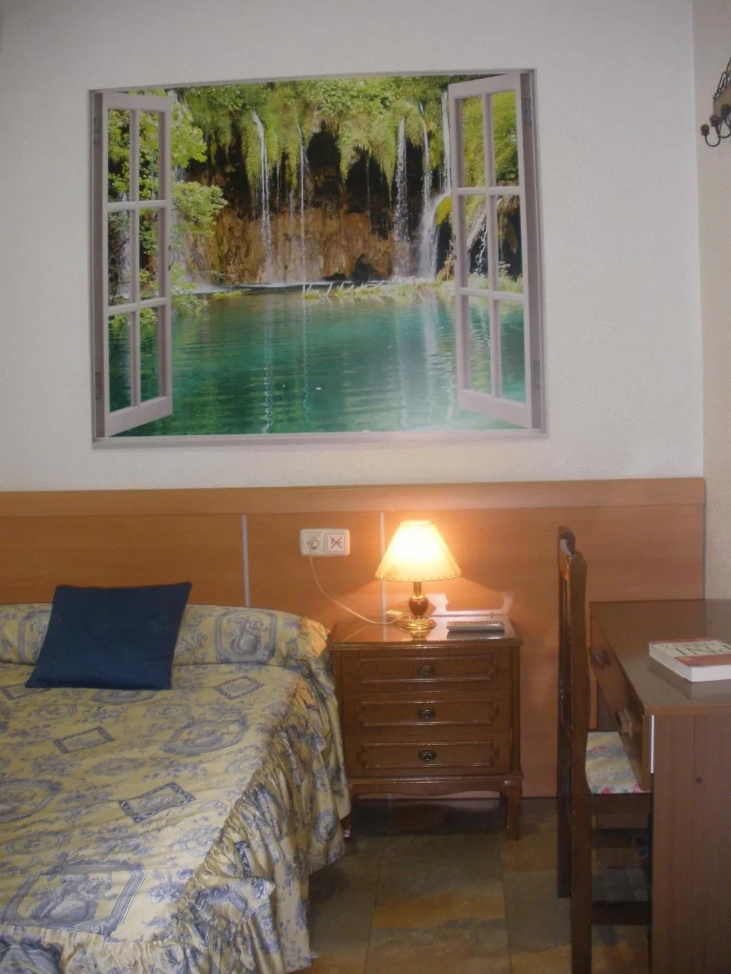 Room, Hostal Del Pez Azul, Madrid