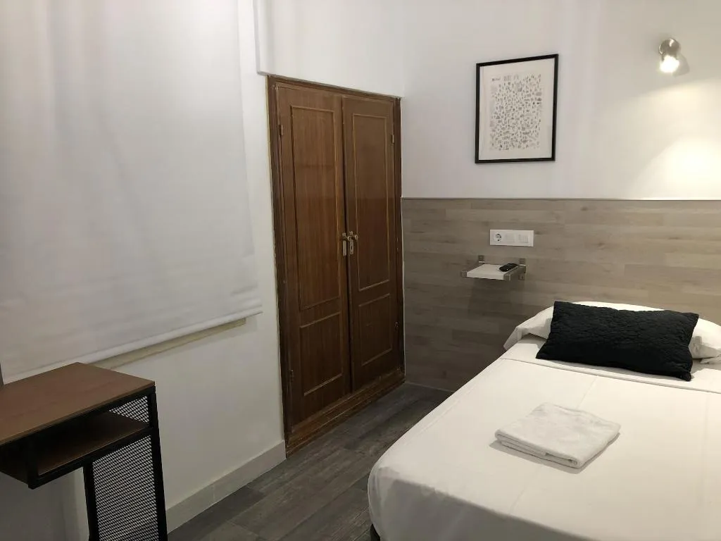 Room, Hostal Rias Bajas, Madrid