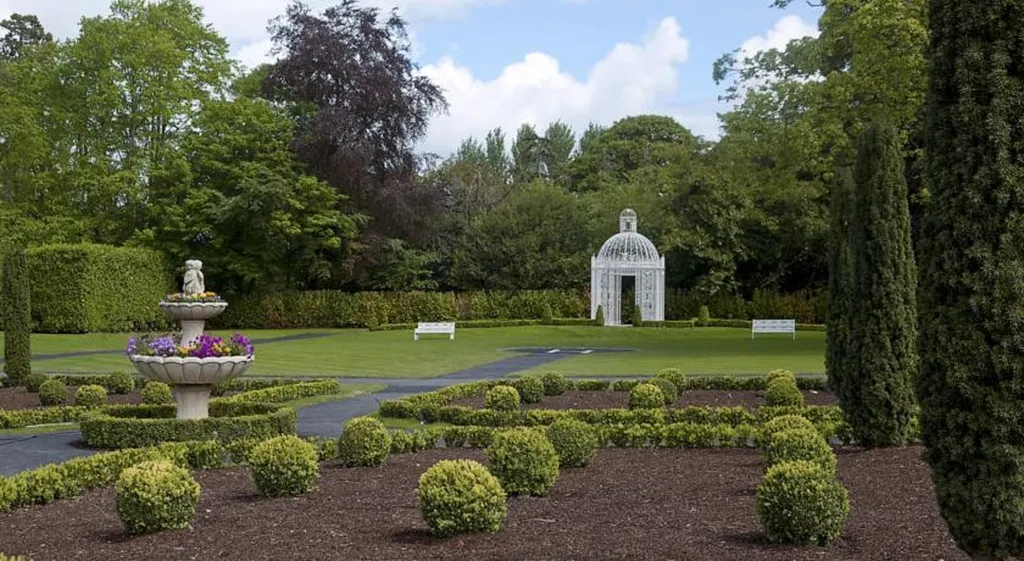 Terrace, Finnstown Castle Hotel, Dublin