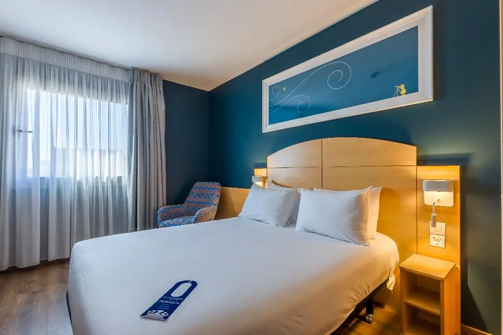 DOUBLE STANDARD Room, Travelodge Madrid Alcala de Henares, Madrid
