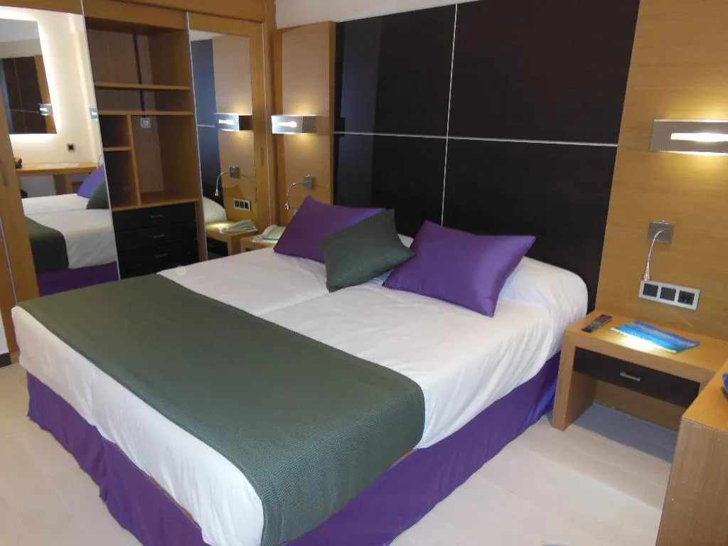 Double or Twin STANDARD Room, Hotel Isla de Cabrera, Majorca