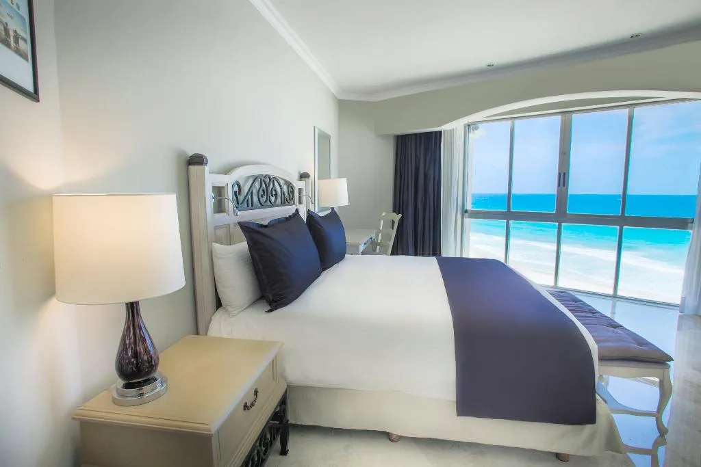 SUITE STANDARD Room, Sandos Cancun All Inclusive - Adults Only, Cancun Area