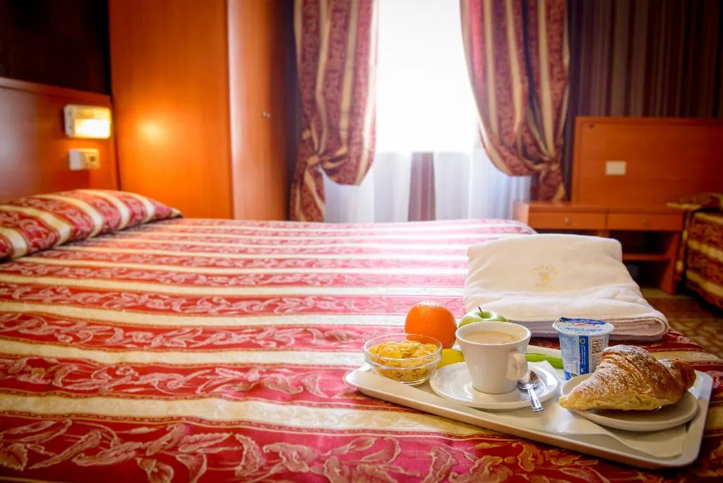 DOUBLE STANDARD Room, Emmaus, Rome