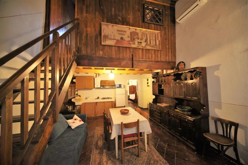 Room, Antica Corte Milanese, Milan