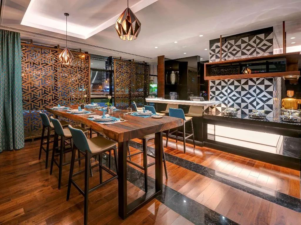 Restaurant, Novotel Sharjah Expo Centre, Dubai