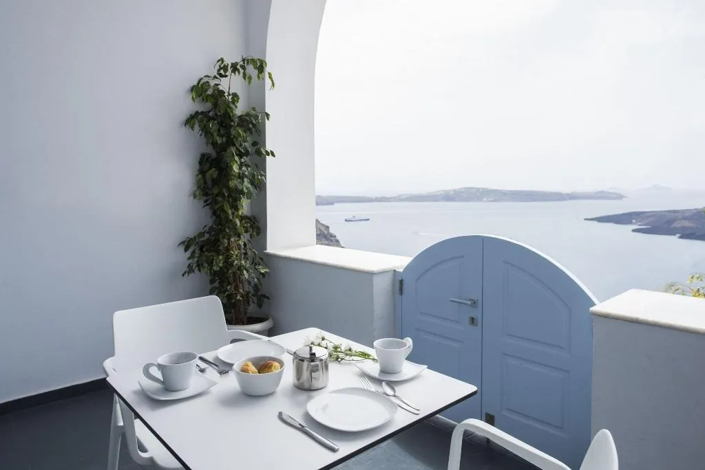 Room, Kastro Suites, Santorini