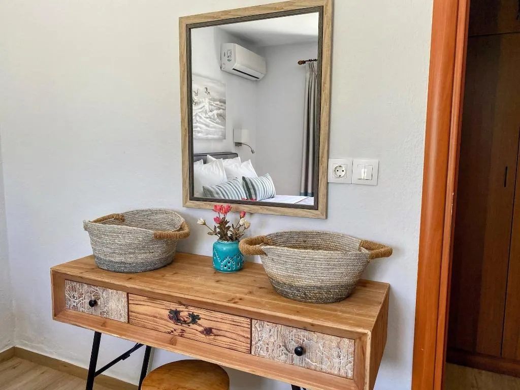 Room, Villa Karina - Near Achladies Beach, Skiathos