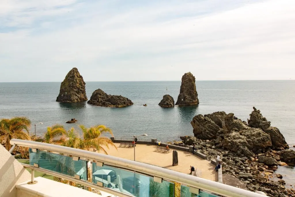 General view, Grand Hotel Faraglioni, Catania