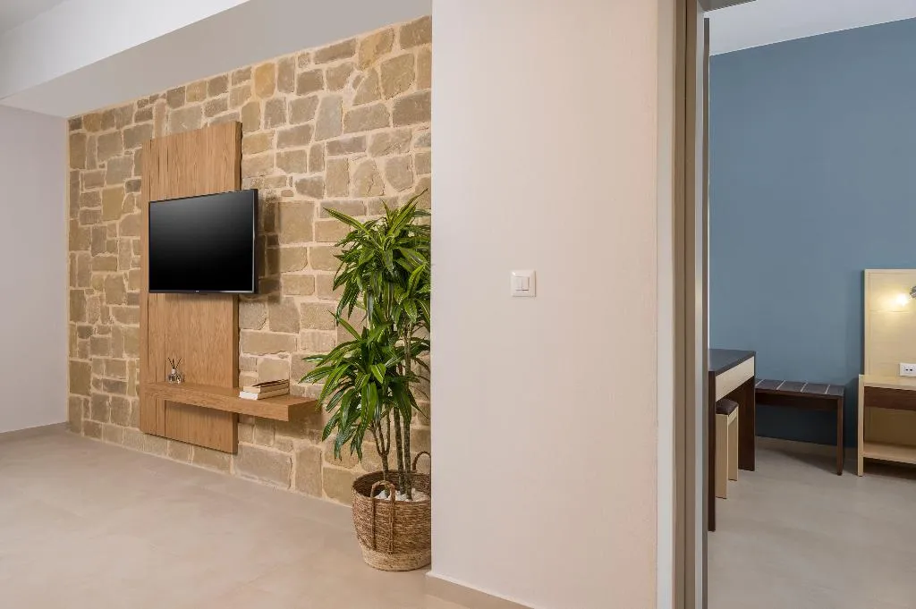 APARTMENT SUPERIOR ONE BEDROOM Room, Esplanade Apartments, Crete