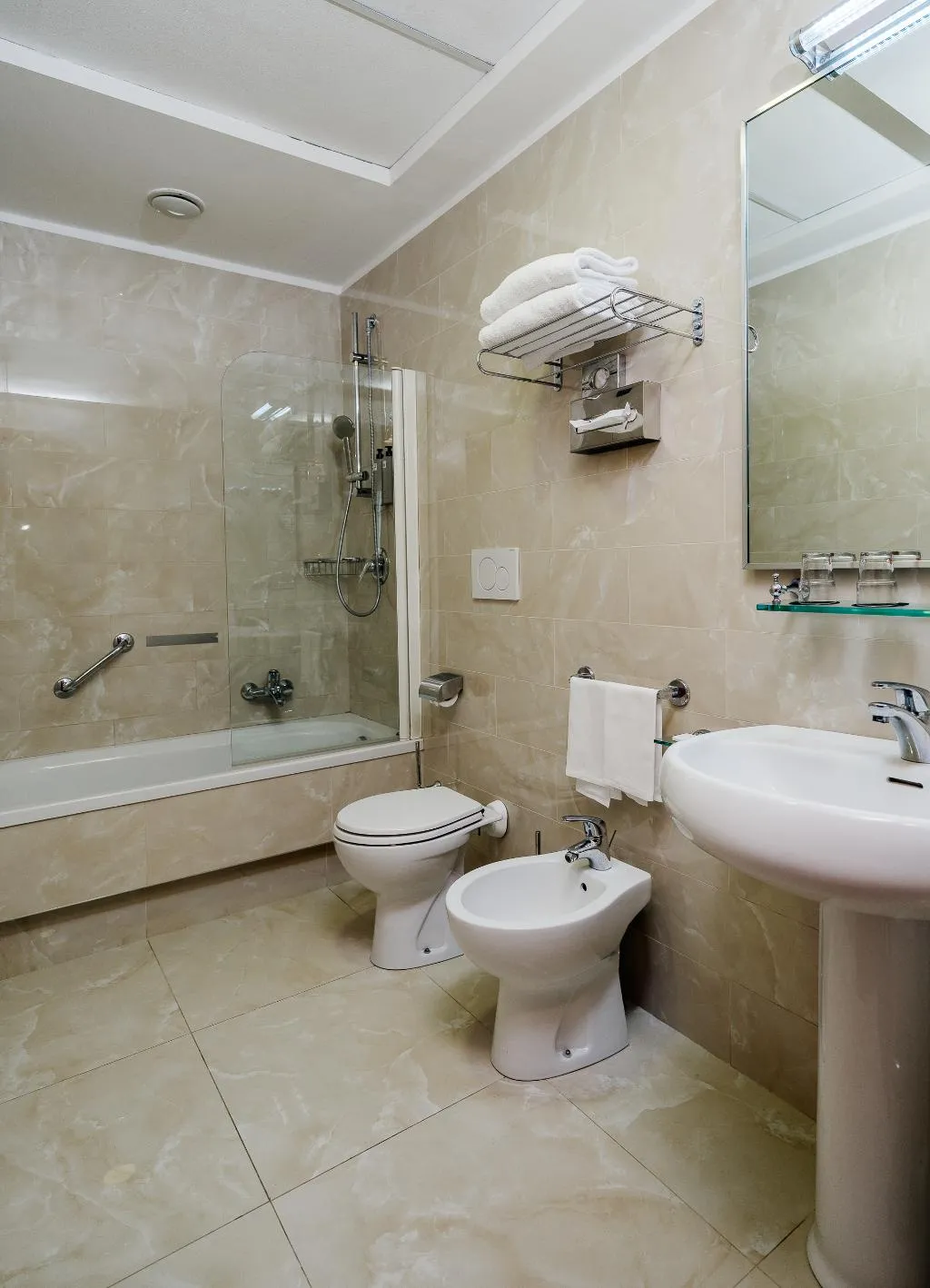 TRIPLE STANDARD Room, Grand Hotel Tiberio, Rome