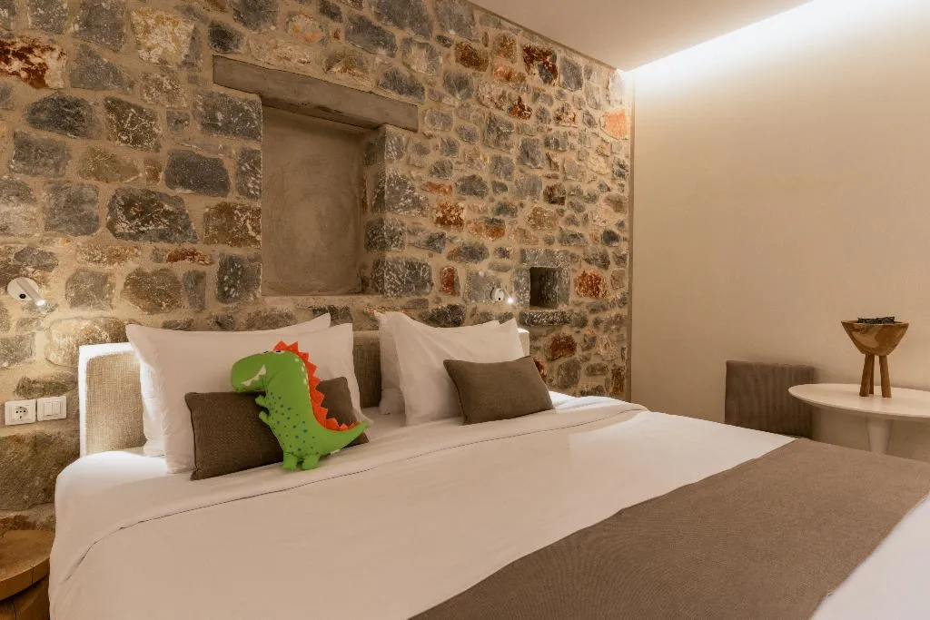 JUNIOR SUITE GARDEN VIEW Room, 100 Rizes Seaside Resort, Athens