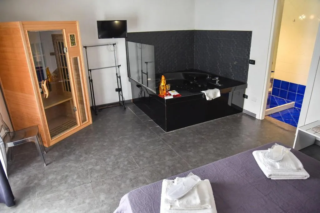 Room, Mirosa Bed And Breakfast, Naples