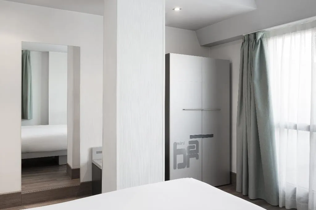 DOUBLE SUPERIOR WITH VIEWS Room, Petit Palace Plaza Mayor, Madrid