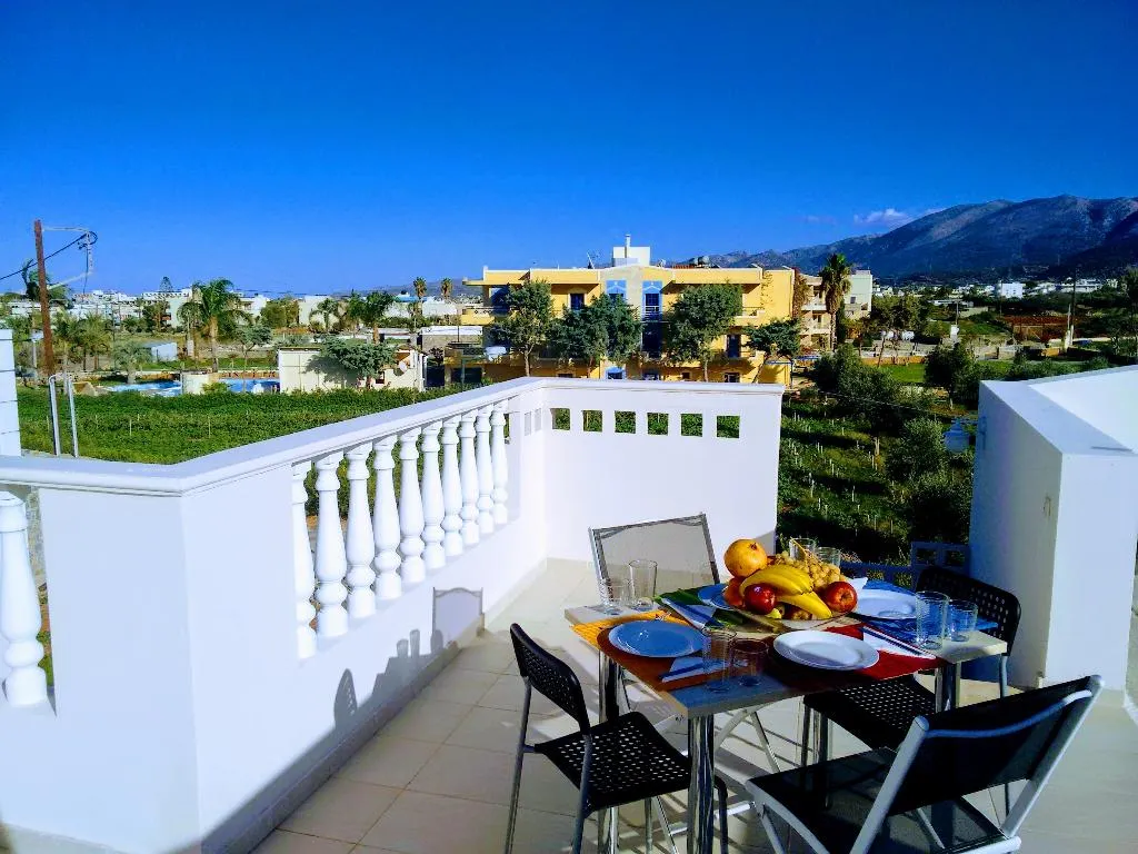 APARTMENT POOL VIEW Room, Casa Malena, Crete