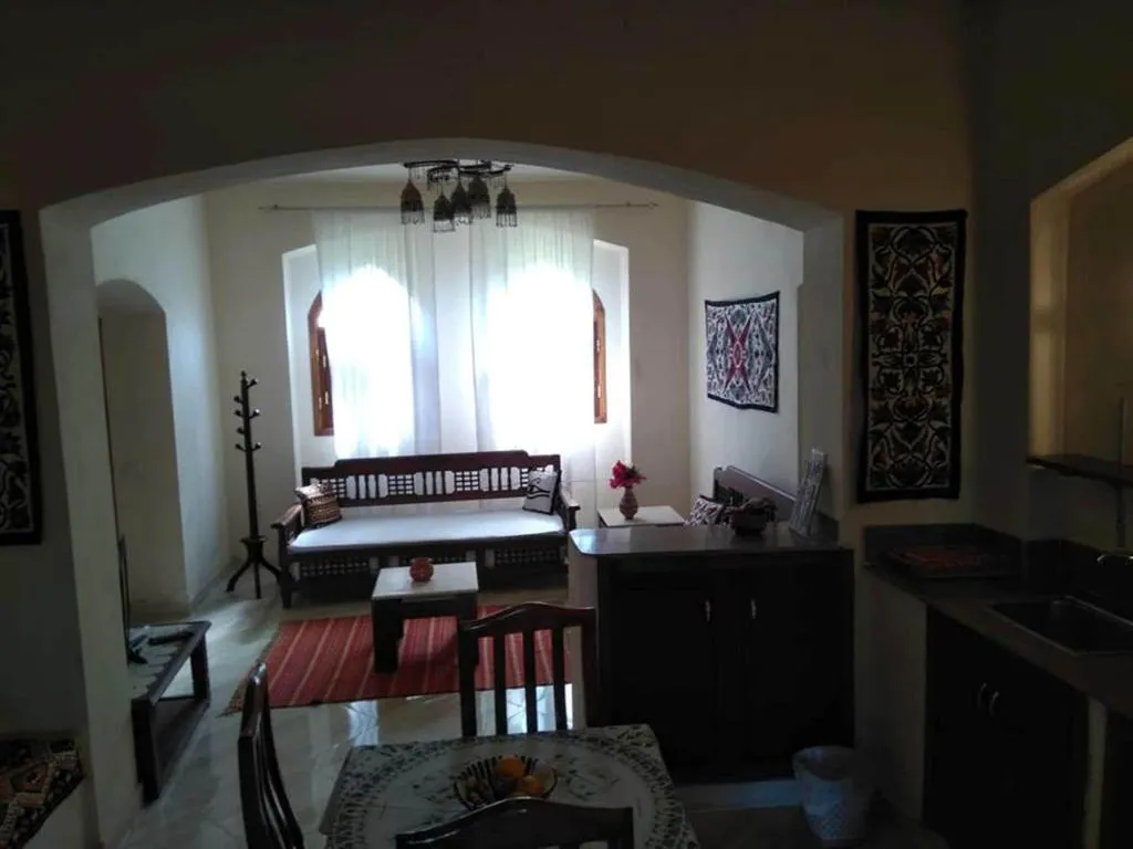 Room, Nile Compound Hotel, Luxor