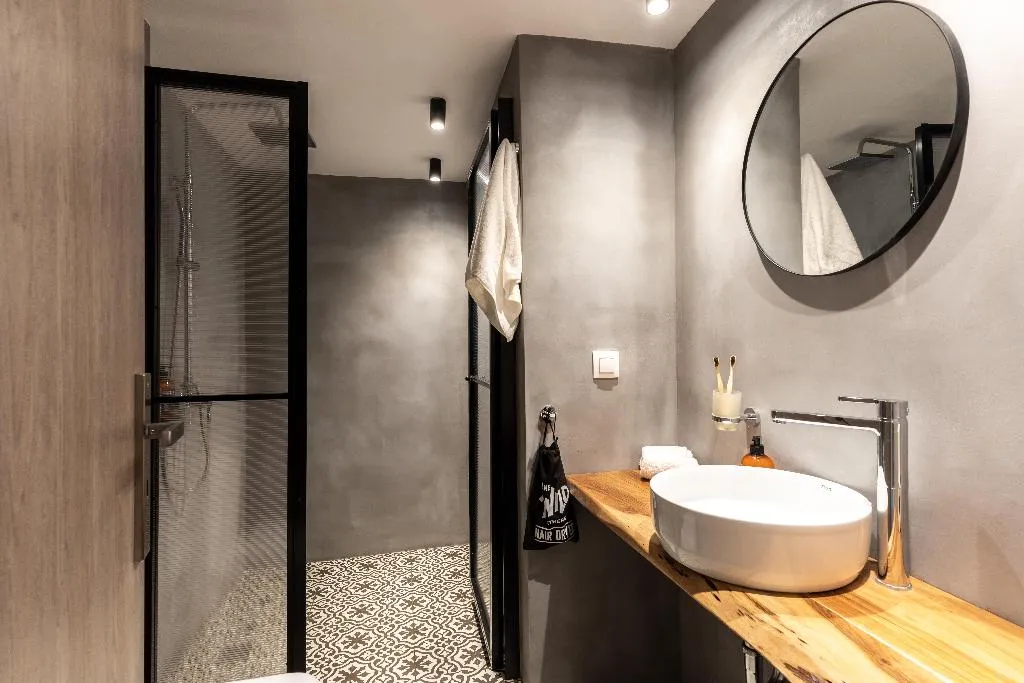 QUADRUPLE CAPACITY 4 ONE BEDROOM Room, PAME Wild, Athens