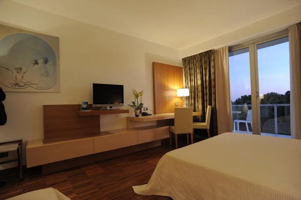 TRIPLE SUPERIOR WITH BALCONY Room, Eureka Palace Hotel Spa Resort, Catania