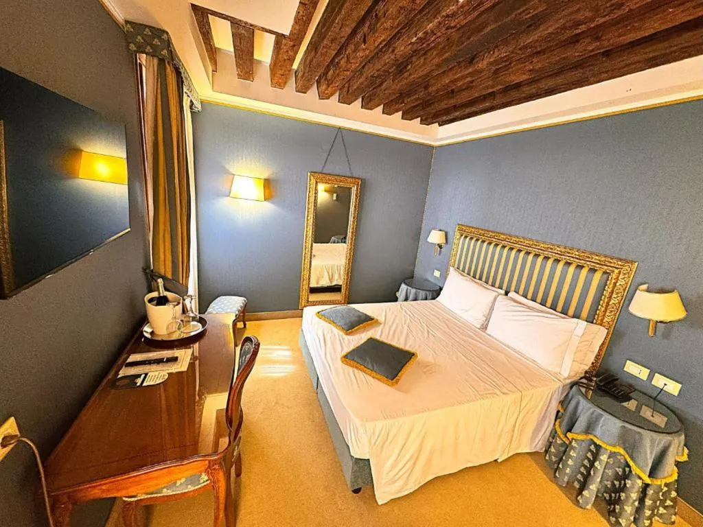 SINGLE STANDARD Room, Corte Contarina, Venice