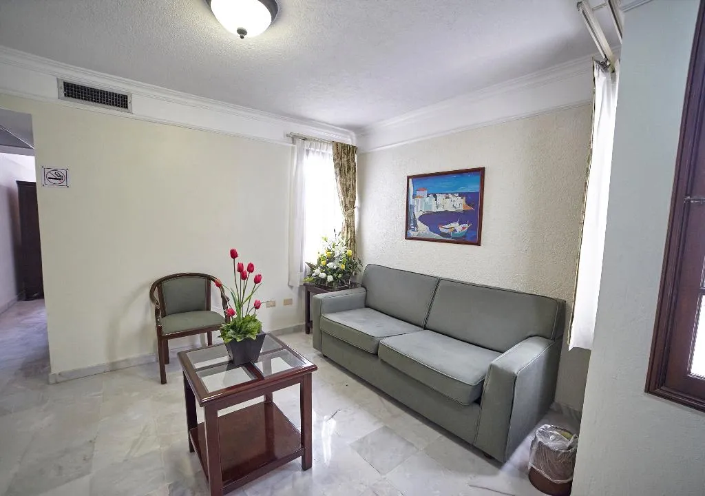 SUITE STANDARD Room, Hotel Francis Drake, Cancun Area