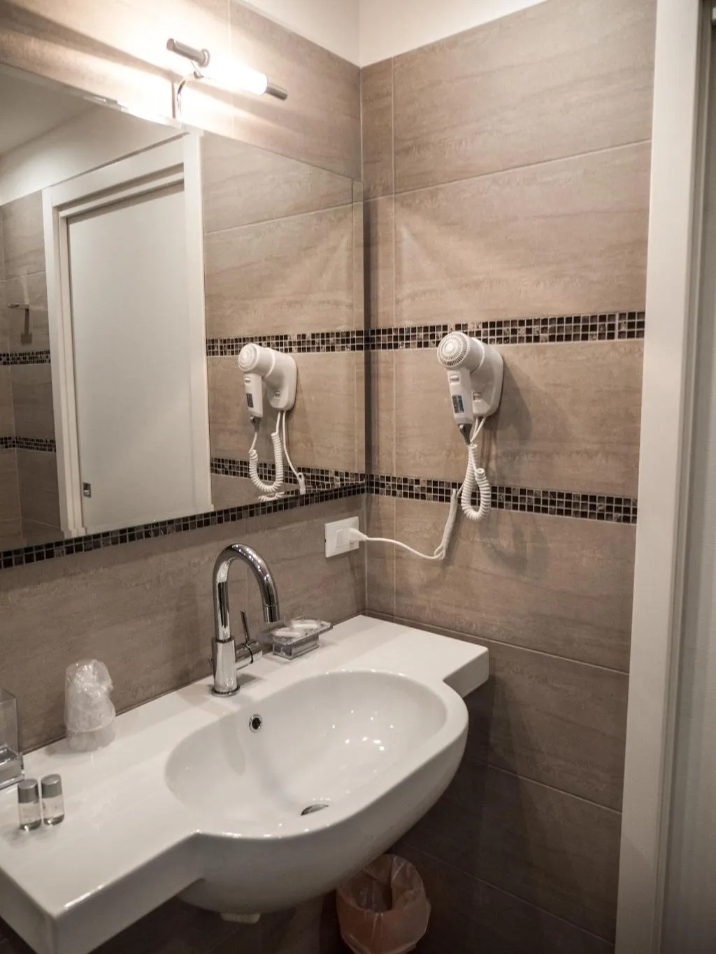 Room, Bed Milano Linate, Milan