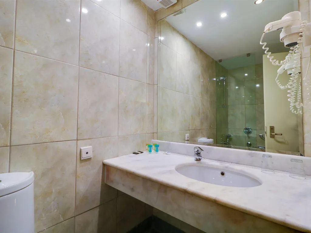 Double or Twin SIDE SEA VIEW Room, Olympian Bay Grand Resort, Thessaloniki