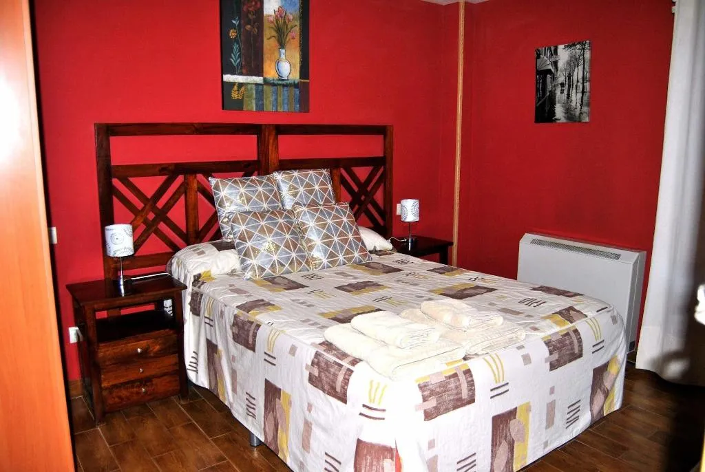 Room, Apartahotel Collarubio, Madrid