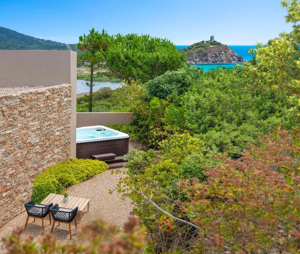 SUITE STANDARD Room, Baia di Chia Resort Sardinia, Curio Collection, Cagliari