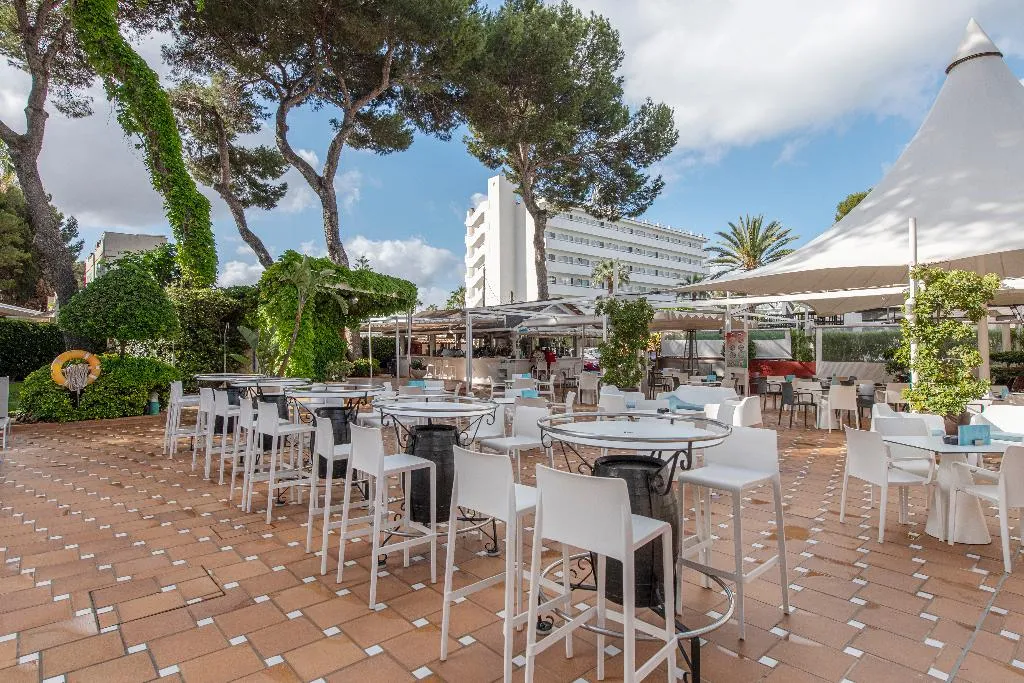Terrace, Obelisco, Majorca